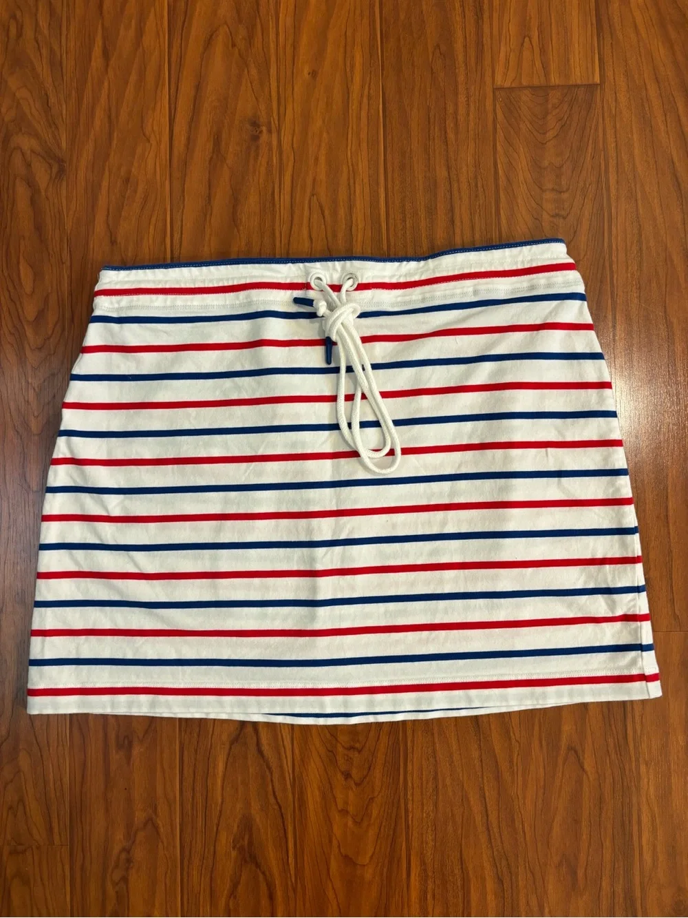 Vineyard Vines White Striped Skirt with Red and Navy Stripes